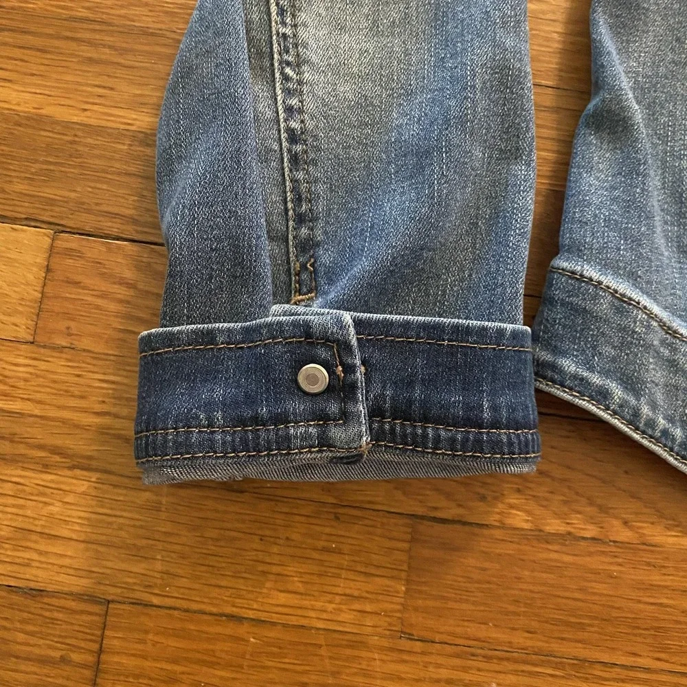 Chicos Jacket Womens 1 Medium Blue Denim Jean Lace Yoke Stretch Button Casual‎ - Picture 4 of 16